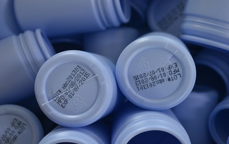 Health care product plastic bottle three-line inkjet coding